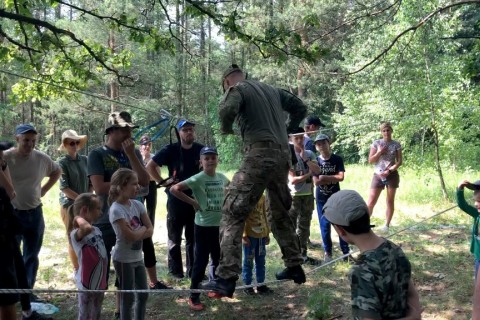 SURWIWAL RODZICE I DZIECI   