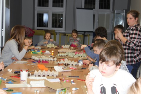 WARSZTATY „NIESPODZIANKA DLA BABCI I DZIADKA”