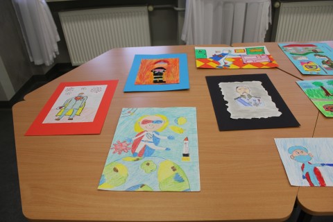 Konkurs plastyczny „Bohaterowie naszych czasów”.