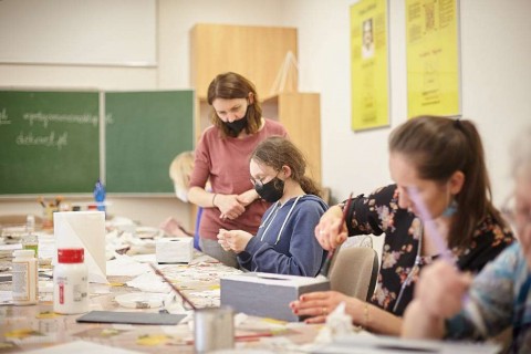 Warsztaty decoupage dla dorosłych „Chustecznik”