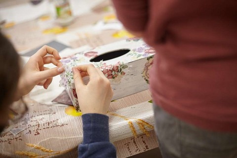 Warsztaty decoupage dla dorosłych „Chustecznik”