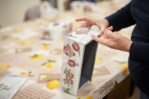Warsztaty decoupage dla dorosłych „Chustecznik”