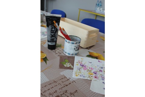 Warsztaty decoupage dla dorosłych „Skrzynka na zioła”