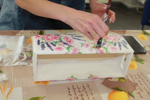 Warsztaty decoupage dla dorosłych „Skrzynka na zioła”