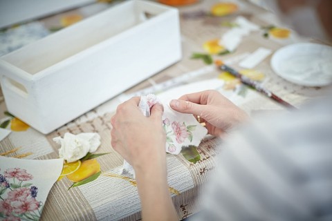 Warsztaty decoupage dla dorosłych „Skrzynka na zioła”