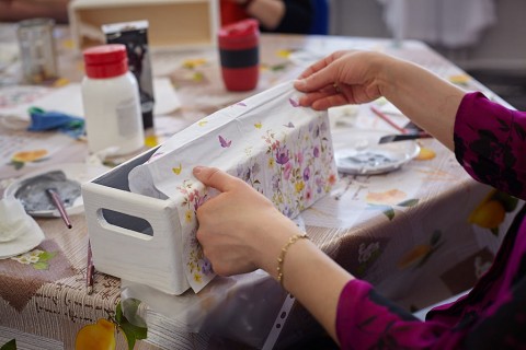 Warsztaty decoupage dla dorosłych „Skrzynka na zioła”