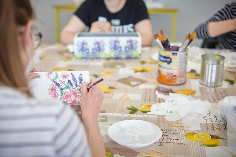 Warsztaty decoupage dla dorosłych „Skrzynka na zioła”