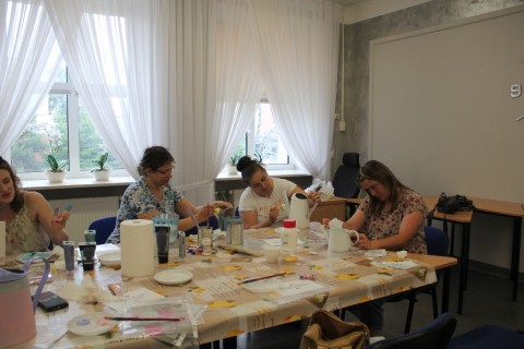 Warsztaty decoupage dla dorosłych „Romantyczna konewka”