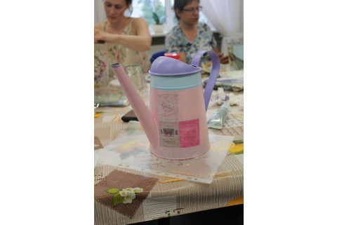 Warsztaty decoupage dla dorosłych „Romantyczna konewka”