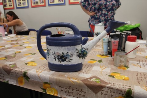 Warsztaty decoupage dla dorosłych „Romantyczna konewka”