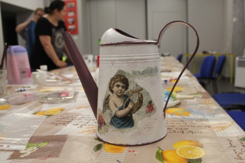 Warsztaty decoupage dla dorosłych „Romantyczna konewka”