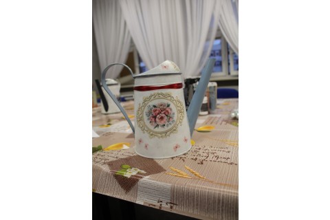 Warsztaty decoupage dla dorosłych „Romantyczna konewka”