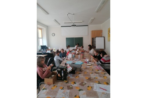 Warsztaty kreatywne dla dzieci 10+ „Organizer na biurko”