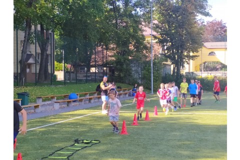 ZAJĘCIA SPORTOWE DLA DZIECI KLAS III-VI