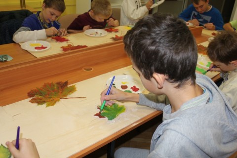 Warsztaty dla dzieci „Zabawy z drewnem” 1