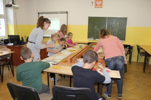 Warsztaty dla dzieci „Zabawy z drewnem” 1