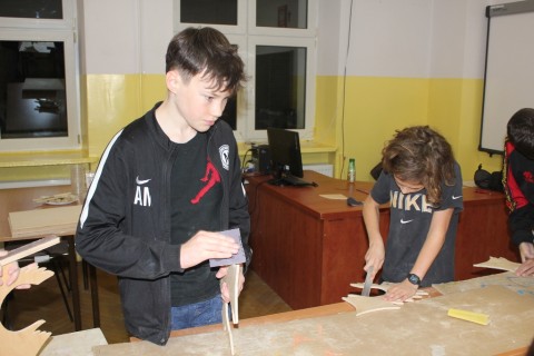 Warsztaty dla dzieci „Zabawy z drewnem” 4