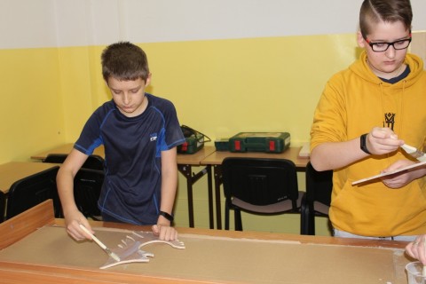 Warsztaty dla dzieci „Zabawy z drewnem” 4