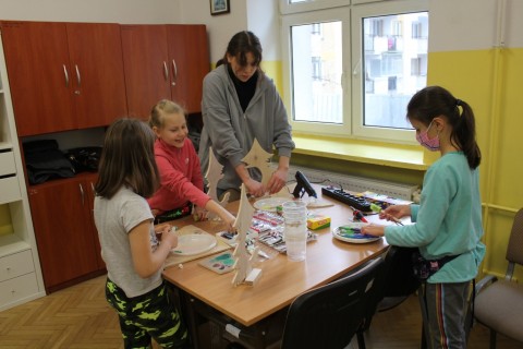 WARSZTATY DLA DZIECI „ZABAWY Z DREWNEM” 5