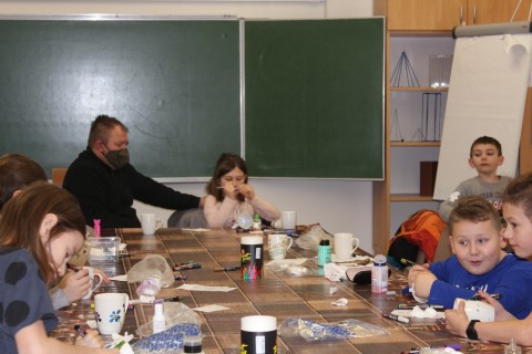 Warsztaty dla dzieci „Niespodzianka dla babci i dziadka”