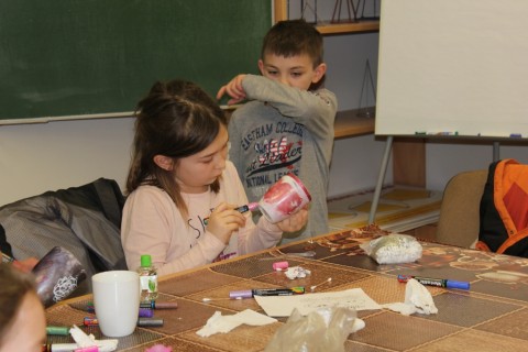 Warsztaty dla dzieci „Niespodzianka dla babci i dziadka”