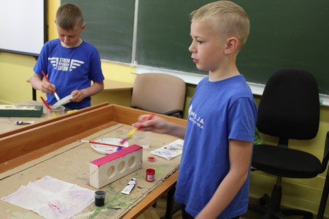 Warsztaty dla dzieci „Zabawy z drewnem” 4