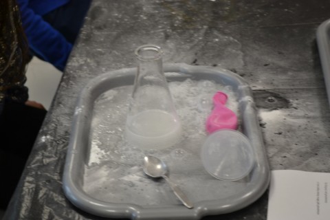 Warsztaty chemiczne „Akademia Młodego Naukowca” 3