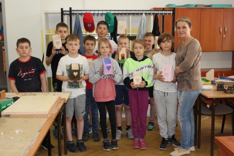 Warsztaty dla dzieci „Zabawy z drewnem” 5