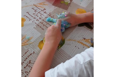 WARSZTATY KREATYWNE DLA DZIECI 7+ „SLIME”