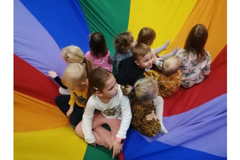 Zajęcia umuzykalniające dla rodziców z dziećmi 2-3 lata 4.10-15.11.2022r.