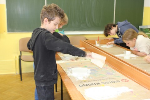 Warsztaty dla dzieci „Zabawy z drewnem”