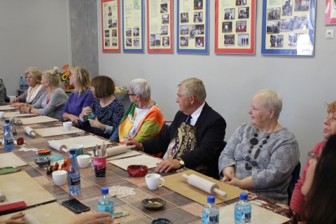 Warsztaty z garncarstwa dla seniorów