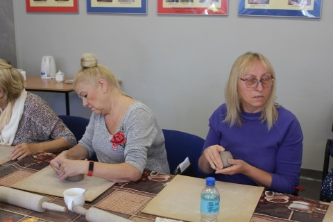 Warsztaty z garncarstwa dla seniorów