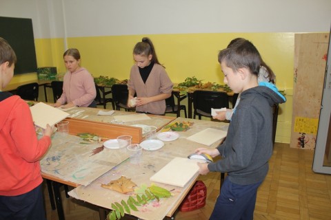 Warsztaty dla dzieci „Zabawy z drewnem” 2