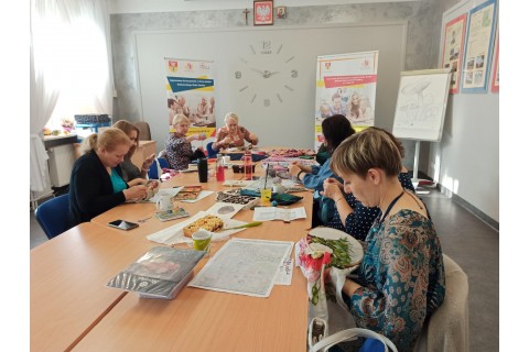 Spotkanie klubu robótek ręcznych