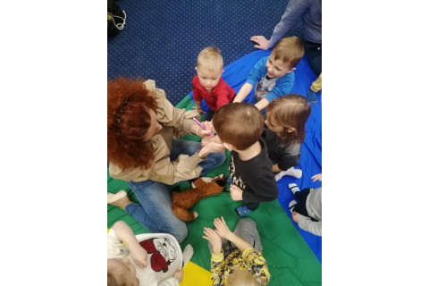 Zajęcia umuzykalniające dla rodziców z dziećmi 2-3 lata 22.11.2022r.