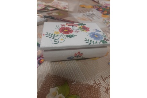 Warsztaty integracyjne decoupage 