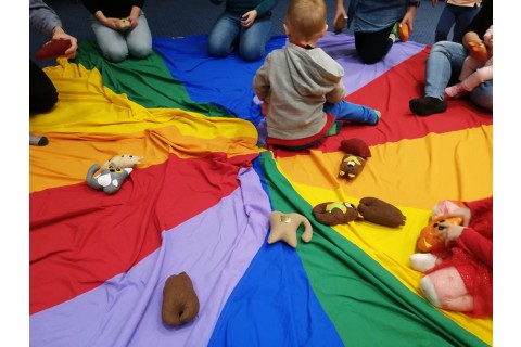 Zajęcia umuzykalniające dla rodziców z dziećmi 2-3 lata 13.12.2022r.