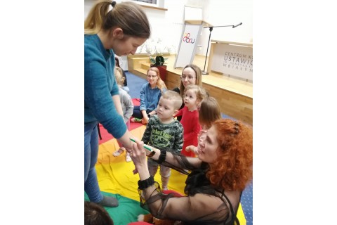 Zajęcia umuzykalniające dla rodziców z dziećmi 2-3 lata 13.12.2022r.