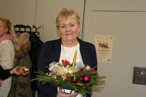 Warsztaty florystyczne dla seniorów - stroik świąteczny