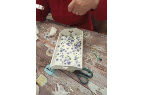 Warsztaty decoupage dla seniora - taca