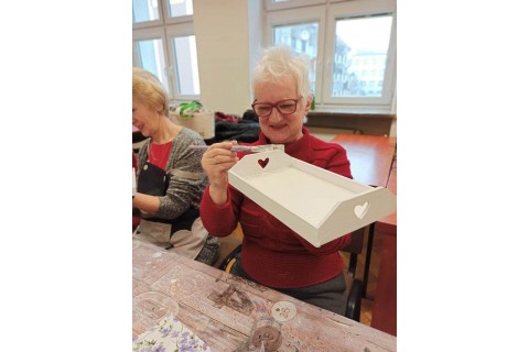 Warsztaty decoupage dla seniora - taca
