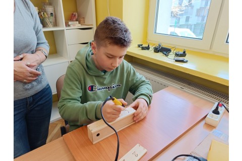 Warsztaty dla dzieci 10+ „Zabawy z drewnem” 2