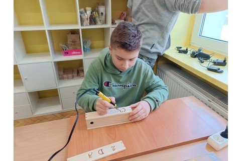 Warsztaty dla dzieci 10+ „Zabawy z drewnem” 2