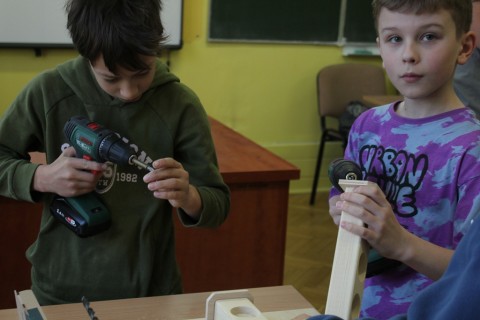 Warsztaty dla dzieci 10+ „Zabawy z drewnem” 3