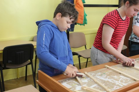 Warsztaty dla dzieci 10+ „Zabawy z drewnem”