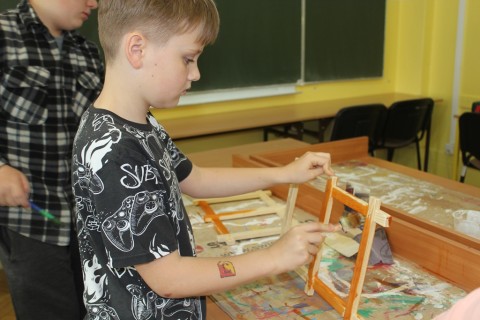 Warsztaty dla dzieci 10+ „Zabawy z drewnem”