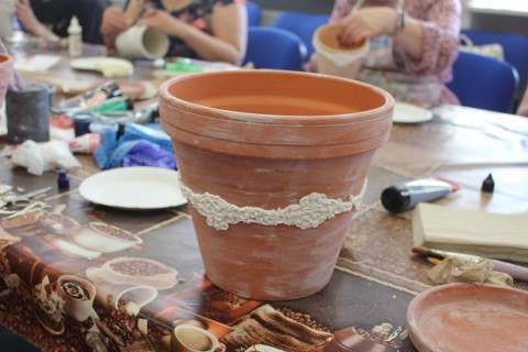 Warsztaty decoupage - donica w starym stylu