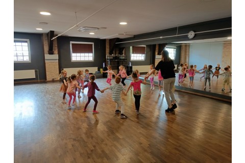 Zajęcia Rytmodance dla dzieci 4-5,5 lat cz. 4