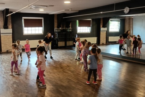 Zajęcia Rytmodance dla dzieci 4-5,5 lat cz. 4